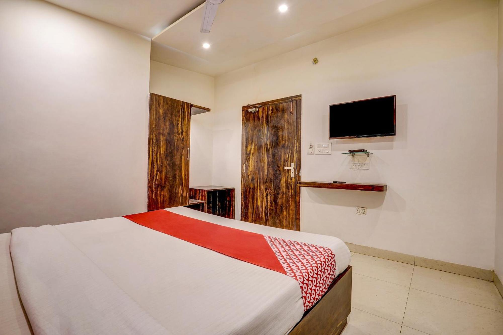 Super Hotel O Traveller Inn 勒克瑙 外观 照片